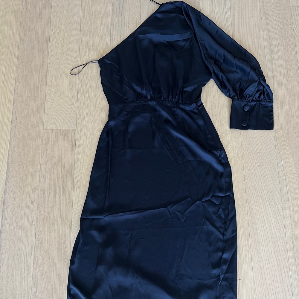 Petal & Pup One Shoulder Satin MIDI Dress
